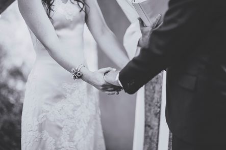 bride and groom arizona ceremony